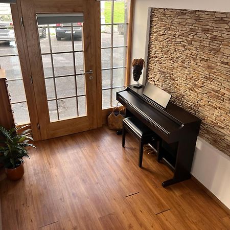 Lilan Apartment Maribor Kültér fotó