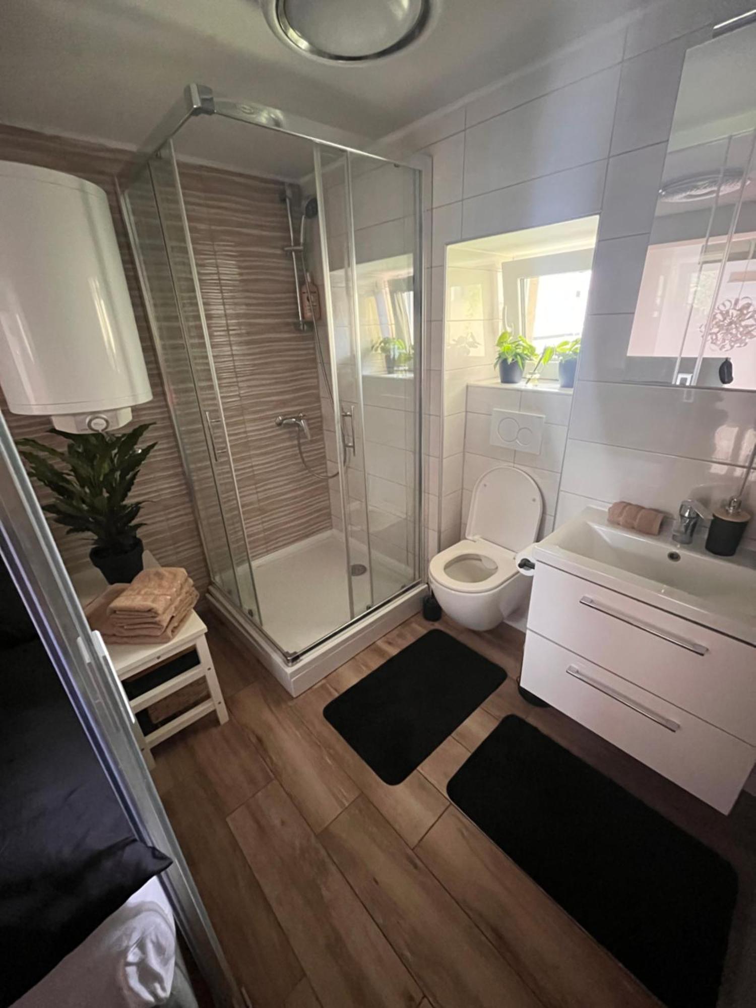 Lilan Apartment Maribor Kültér fotó